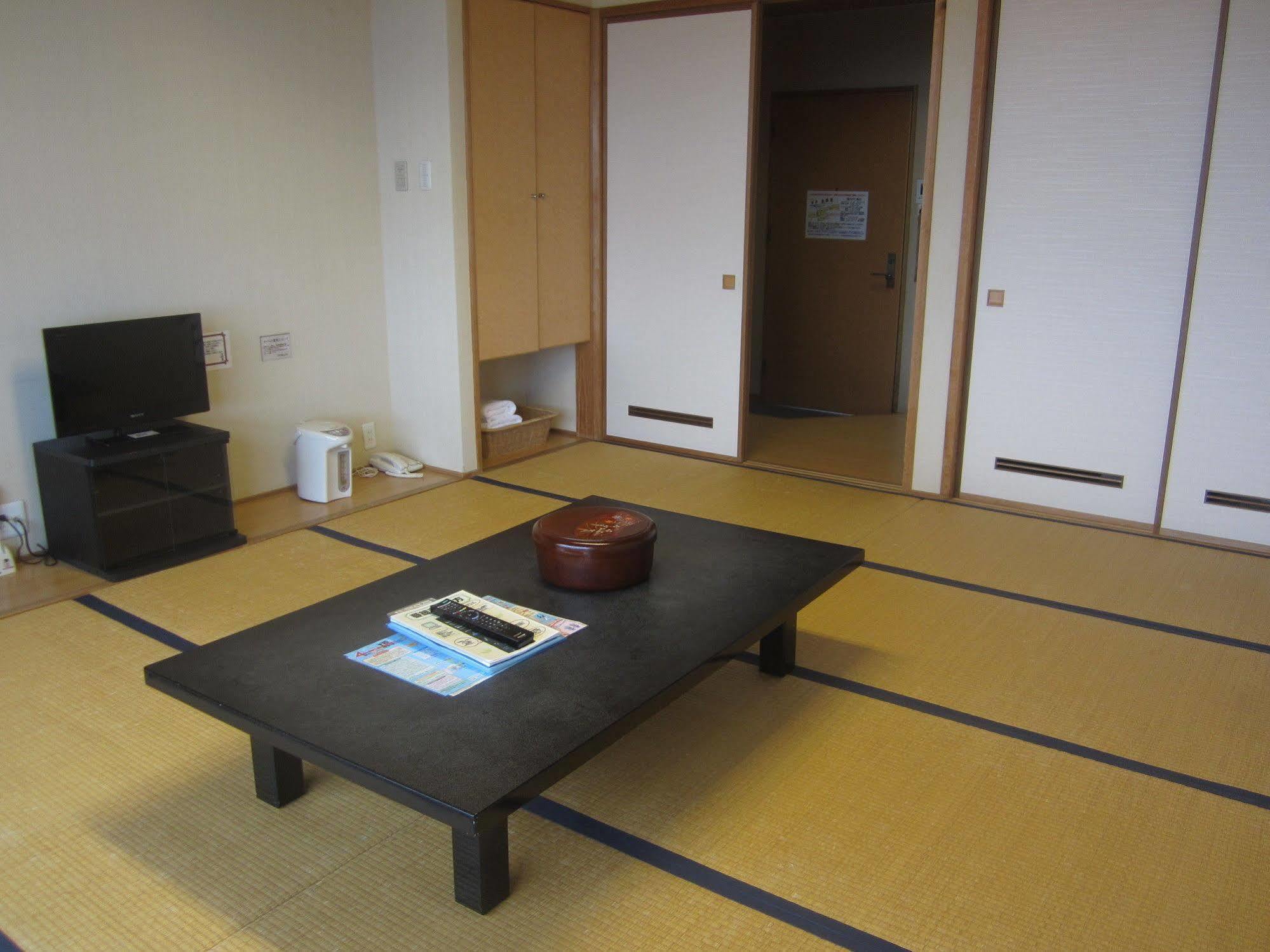 Kokuminshukusha Hadomisaki Hotel Karacu Kültér fotó
